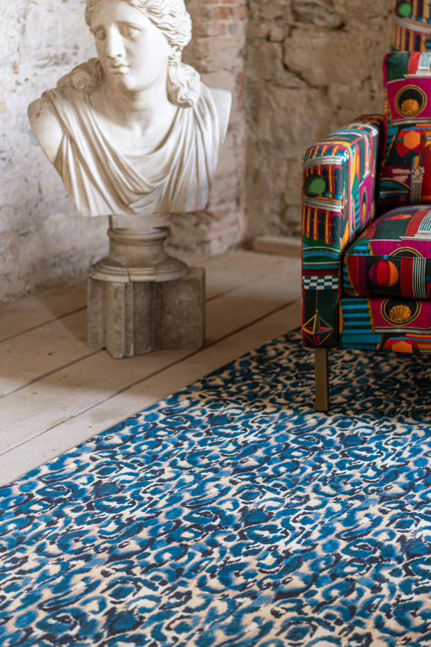 BLU-SELVAGGIO-Velvet-34-5x53cm-FB00132-Lifestyle5