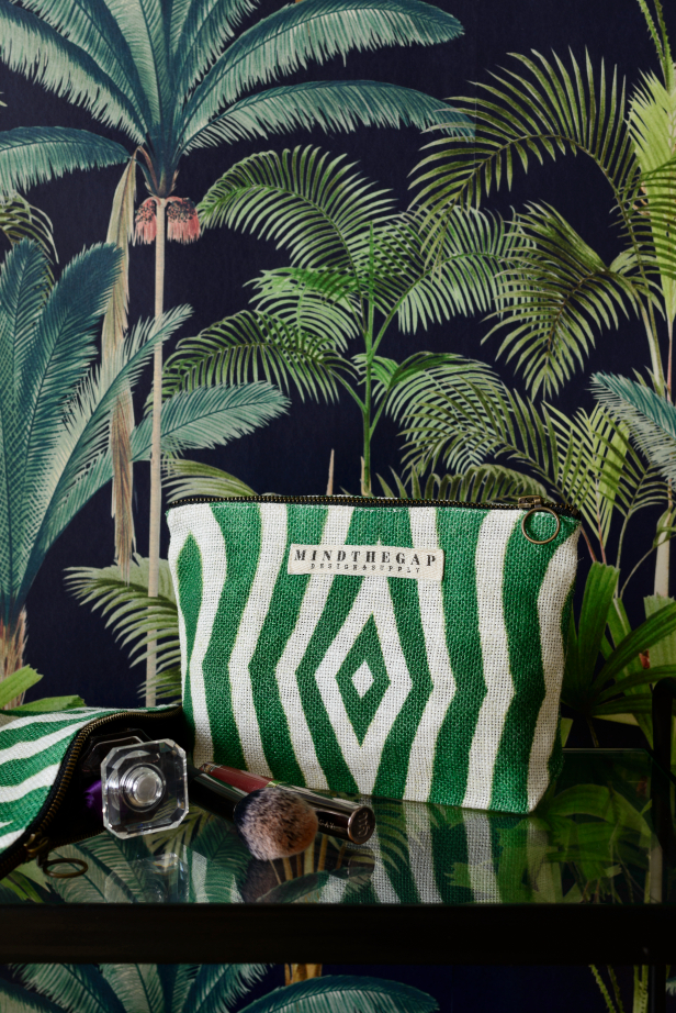 RIverside-wash-bag